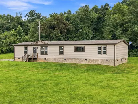 261 Sunrise Vw, Sneedville, TN 37869