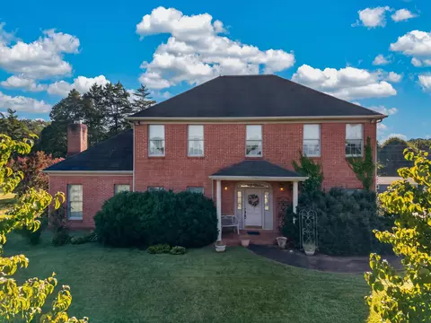 200 Brooks Landing Cir, Rogersville, TN 37857