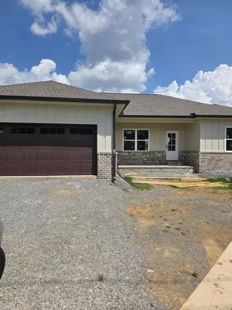 326 White Ave, Morristown, TN 37814