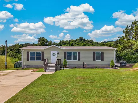 145 Perkey Ln, Tazewell, TN 37879