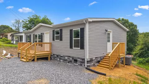580 Woodlawn Ave, Newport, TN 37821