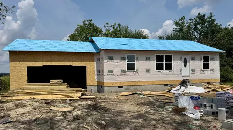 484 Smith St, Newport, TN 37821