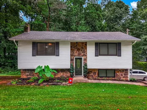 464 Norris Dr, Tazewell, TN 37879