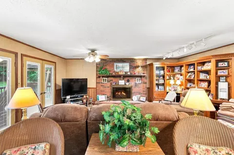 Living - 723 Whippoorwill Dr, Talbott, TN 37877 photo 1 of 8