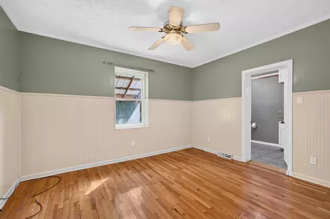 Bedroom - 7403 Travis Rd, Talbott, TN 37877 photo 3 of 10