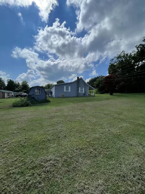 Exterior - 442 Noe Rd, Bean Station, TN 37708 photo 4 of 8