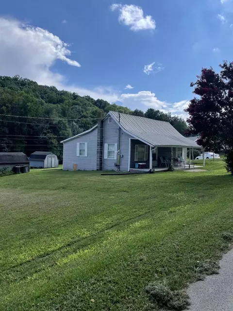 Exterior - 442 Noe Rd, Bean Station, TN 37708 photo 5 of 8