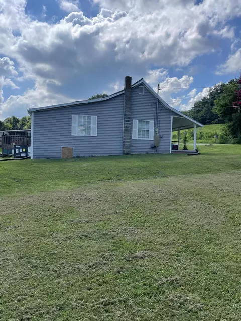 Exterior - 442 Noe Rd, Bean Station, TN 37708 photo 3 of 8