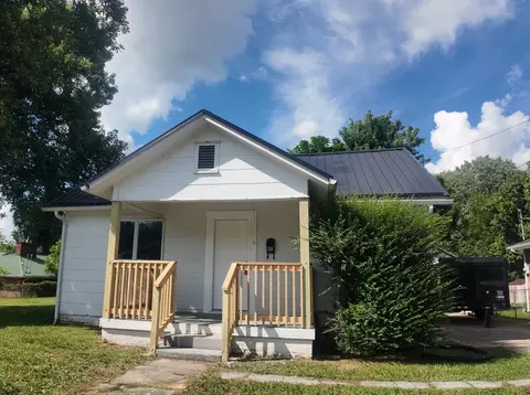 910 Robertson St, Kingsport, TN 37660