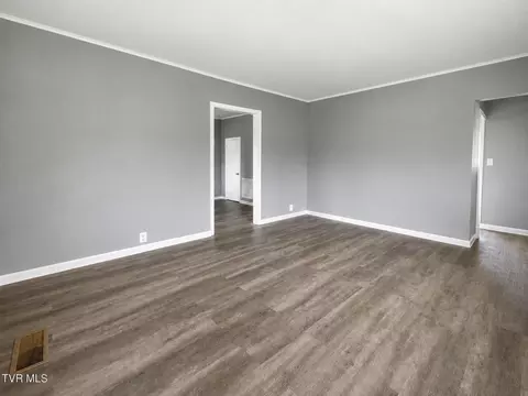 910 Robertson St, Kingsport, TN 37660