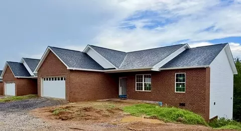 1049 Patriot Landing Dr, Dandridge, TN 37725