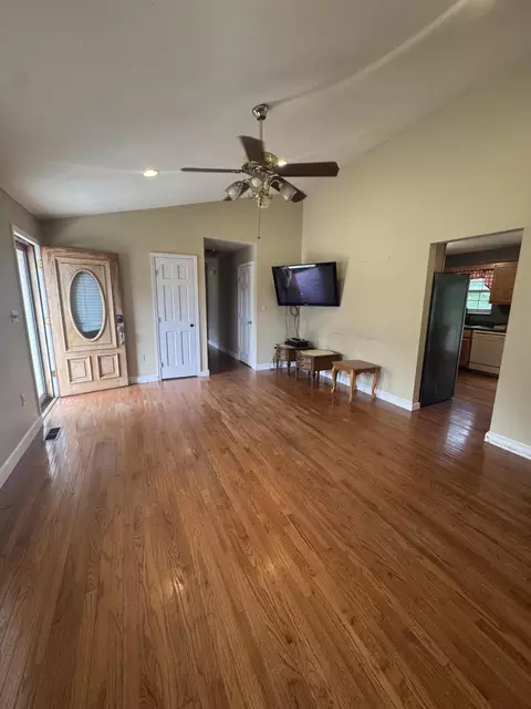 Living - 2302 West Rd, Talbott, TN 37877 photo 2 of 2