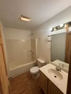 Bath - 2302 West Rd, Talbott, TN 37877 photo 2 of 3