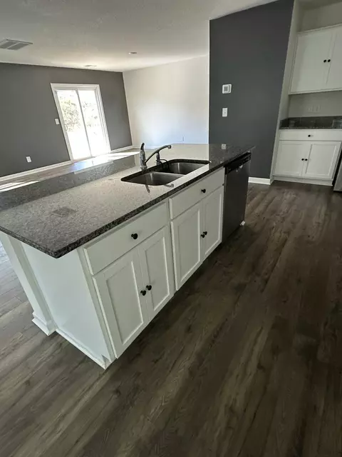 Kitchen - 324 Everleigh Cir, Talbott, TN 37877 photo 2 of 2