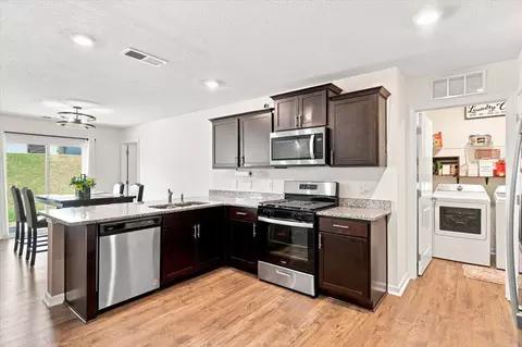 Kitchen - 1032 Evan Ct, Talbott, TN 37877 photo 3 of 3
