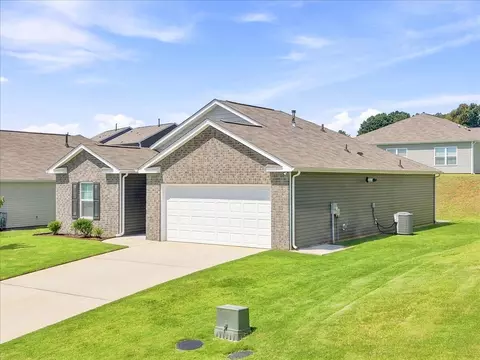 Exterior - 1032 Evan Ct, Talbott, TN 37877 photo 2 of 7