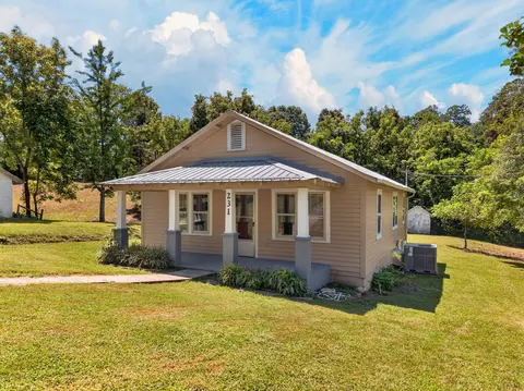 Exterior - 231 N White Pine Rd, Talbott, TN 37877 photo 3 of 6