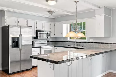 Kitchen - 5948 Doug Ln, Talbott, TN 37877 photo 1 of 2