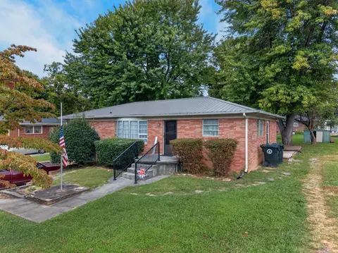 1521 Hugh Dr, Morristown, TN 37813