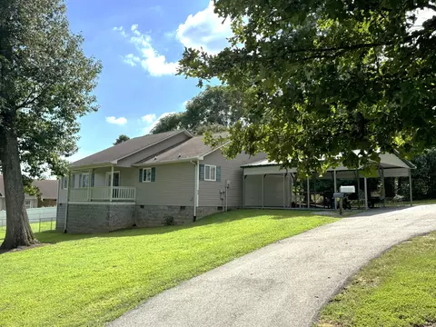 435 Morie Rd, Dandridge, TN 37725