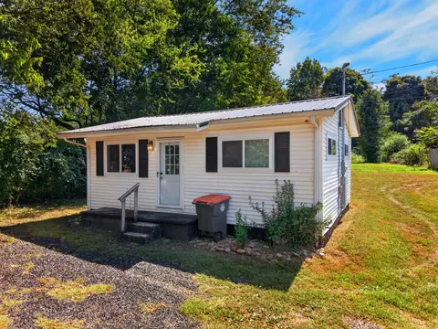 1116 Guinn Dr, New Market, TN 37820