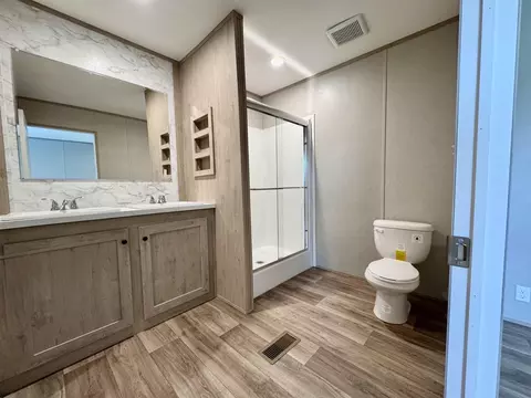 Bath - 514 N White Pine Rd, Talbott, TN 37877 photo 2 of 2