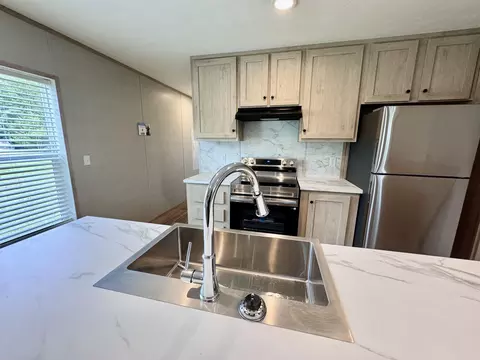 Kitchen - 514 N White Pine Rd, Talbott, TN 37877 photo 3 of 3