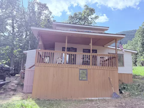 999 Manna Way, Cosby, TN 37722
