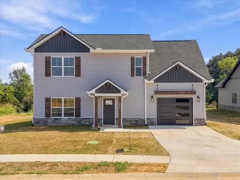 1915 Links Blvd, Morristown, TN 37813