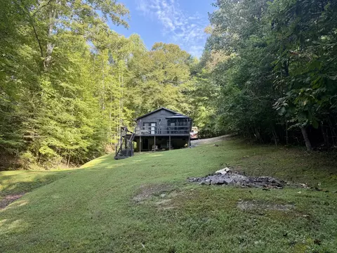 204 Black Fox Rd, Washburn, TN 37888