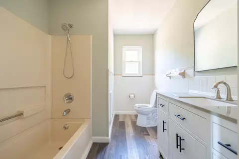 Bath - 6545 Damascus Cir, Talbott, TN 37877 photo 1 of 6