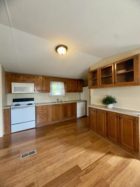 Kitchen - 167 Hightower Rd, Bean Station, TN 37708 photo 1 of 2