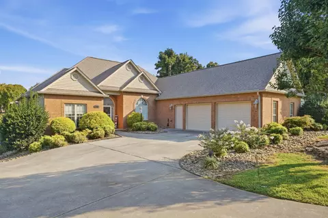 5008 Horseshoe Trl, Morristown, TN 37814