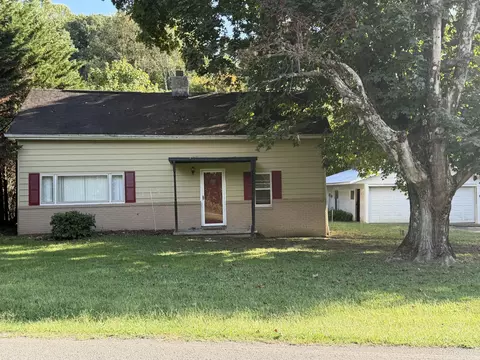 3217 Cherokee Dr, Morristown, TN 37814