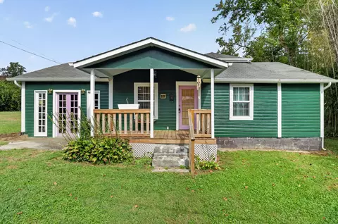 416 N Brownlow St, Rogersville, TN 37857
