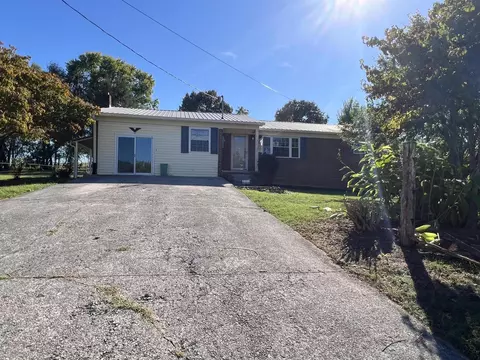 3516 Falcon Rd, Morristown, TN 37814