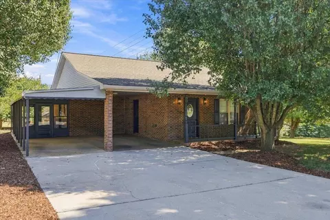 490 E Sunset Hls, Morristown, TN 37814