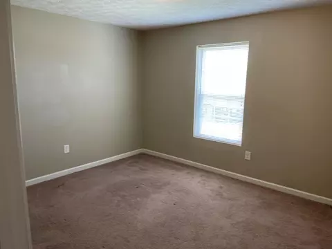 Bedroom - 31 Primrose Ct, Chuckey, TN 37641 photo 3 of 4