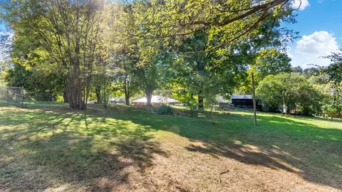 1938 Old Liberty Hill Rd, Morristown, TN 37814