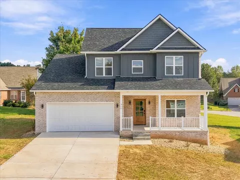 314 Kensington Dr, Morristown, TN 37814