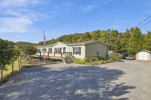 2079 Stillhouse Rd, Dandridge, TN 37725