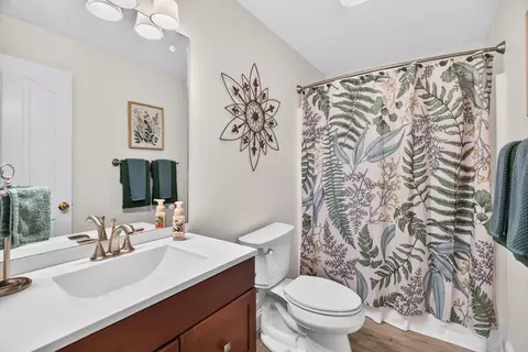 Bath - 8016 S Pointe Dr, Talbott, TN 37877 photo 5 of 5