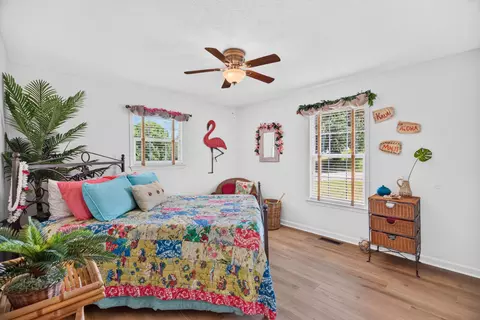 Bedroom - 8016 S Pointe Dr, Talbott, TN 37877 photo 5 of 8