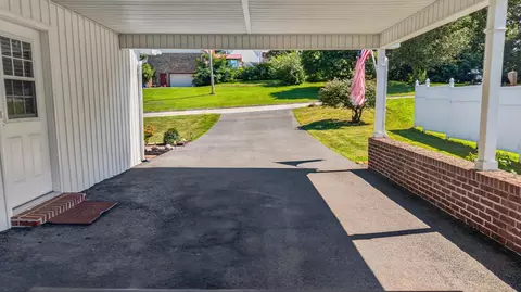 Exterior - 8016 S Pointe Dr, Talbott, TN 37877 photo 21 of 24