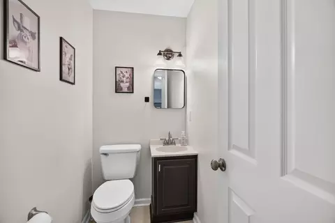 Bath - 8016 S Pointe Dr, Talbott, TN 37877 photo 4 of 5