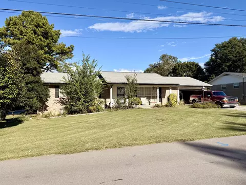 800 Drinnon Dr, Morristown, TN 37814