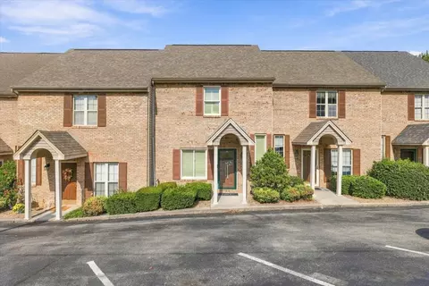 1218 Catalonia Ave, Morristown, TN 37814