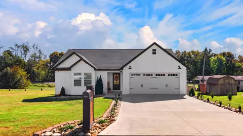 1053 Indian Cave Rd, New Market, TN 37820