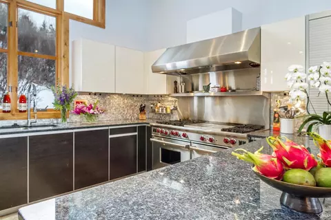 589 Eagle Dr, Avon, CO 81620 photo 7