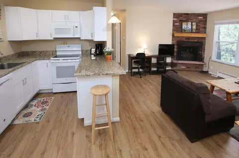 4093 Spruce Way #38, Vail, CO 81657 photo 4